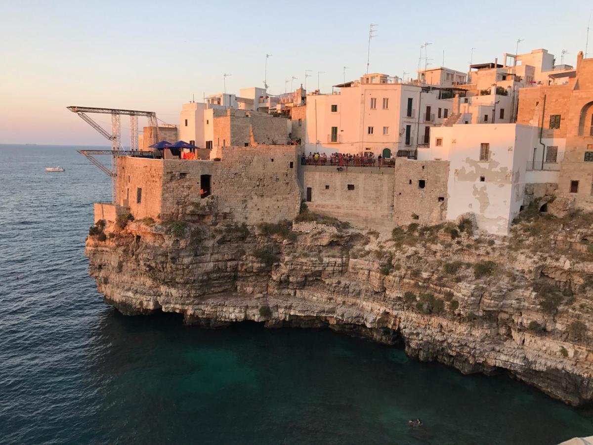 Bed and Breakfast Amare Il Mare Полиньяно-а-Маре Экстерьер фото