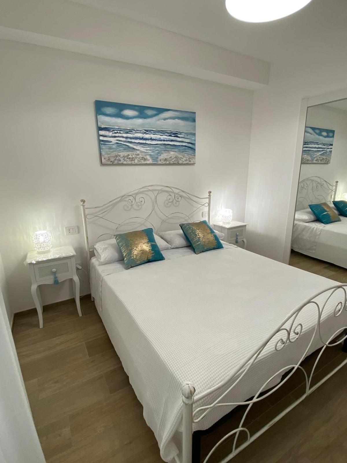 Bed and Breakfast Amare Il Mare Полиньяно-а-Маре Экстерьер фото